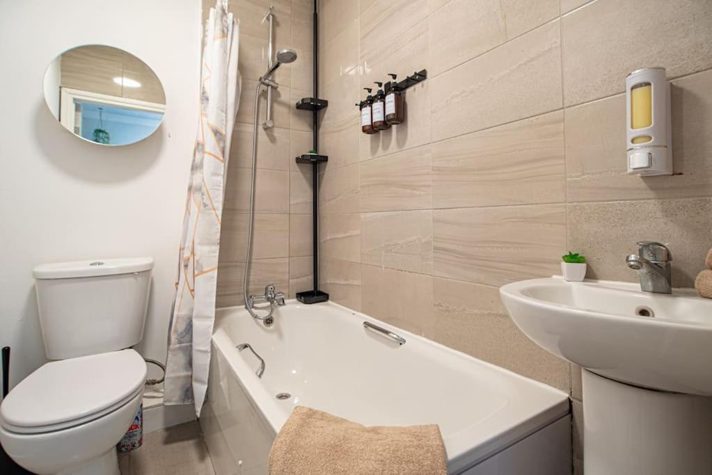 Watford Central Serviced Apartments Экстерьер фото