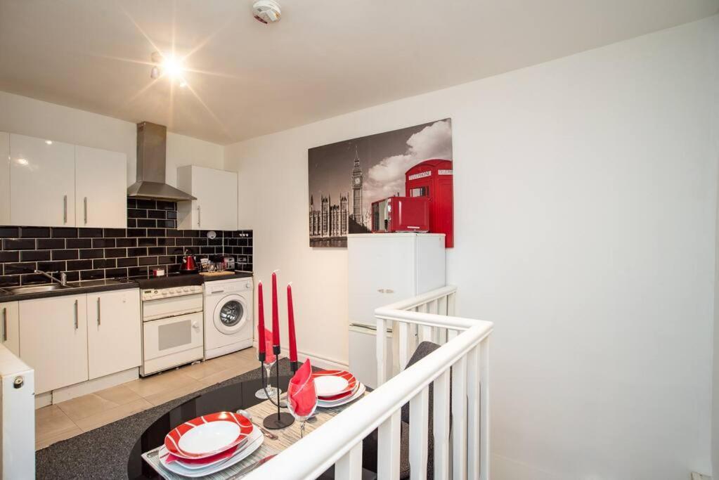 Watford Central Serviced Apartments Экстерьер фото