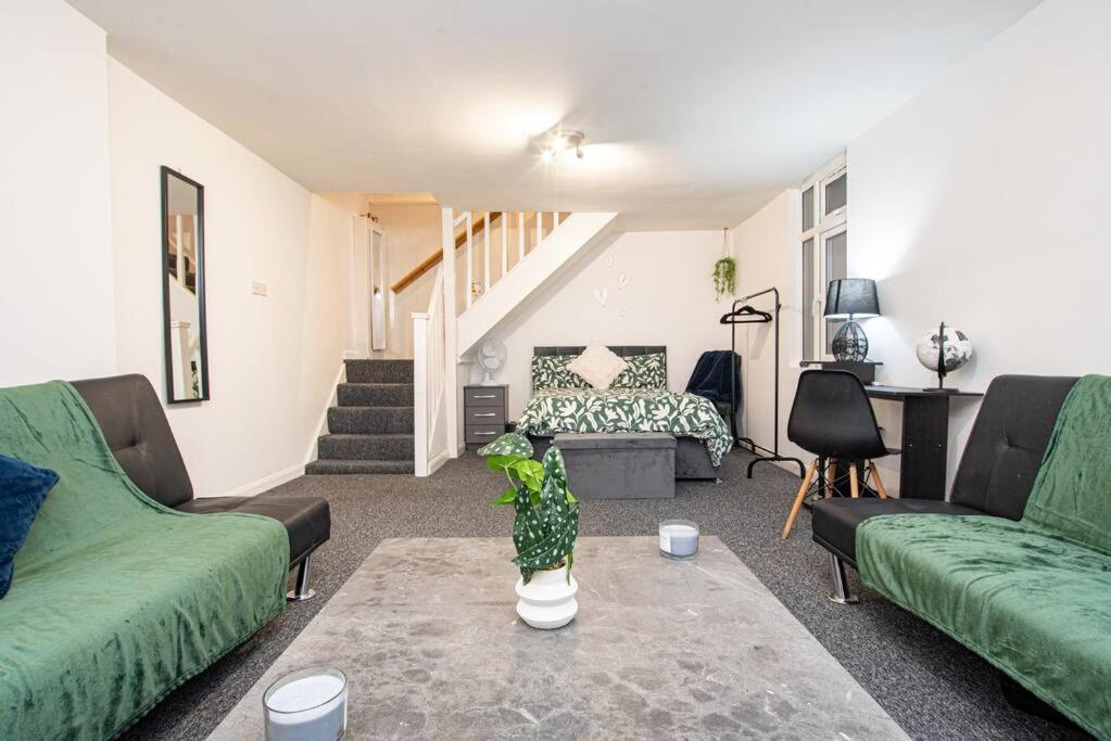 Watford Central Serviced Apartments Экстерьер фото